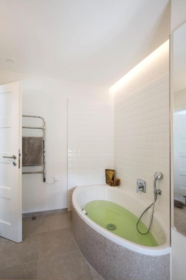 Villa Reetdorf Geltinger Birk Atelierhaus Schilfinsel Nieby  Esterno foto